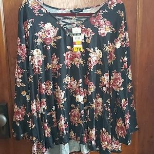 Lily Morgan top nwt 3x